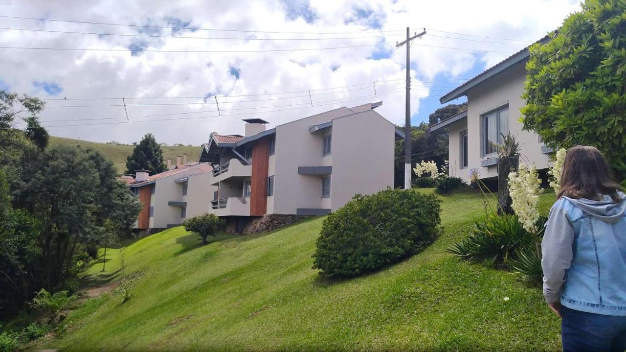 Plaza Inn Week Inn Campos do Jordao Luaran gambar