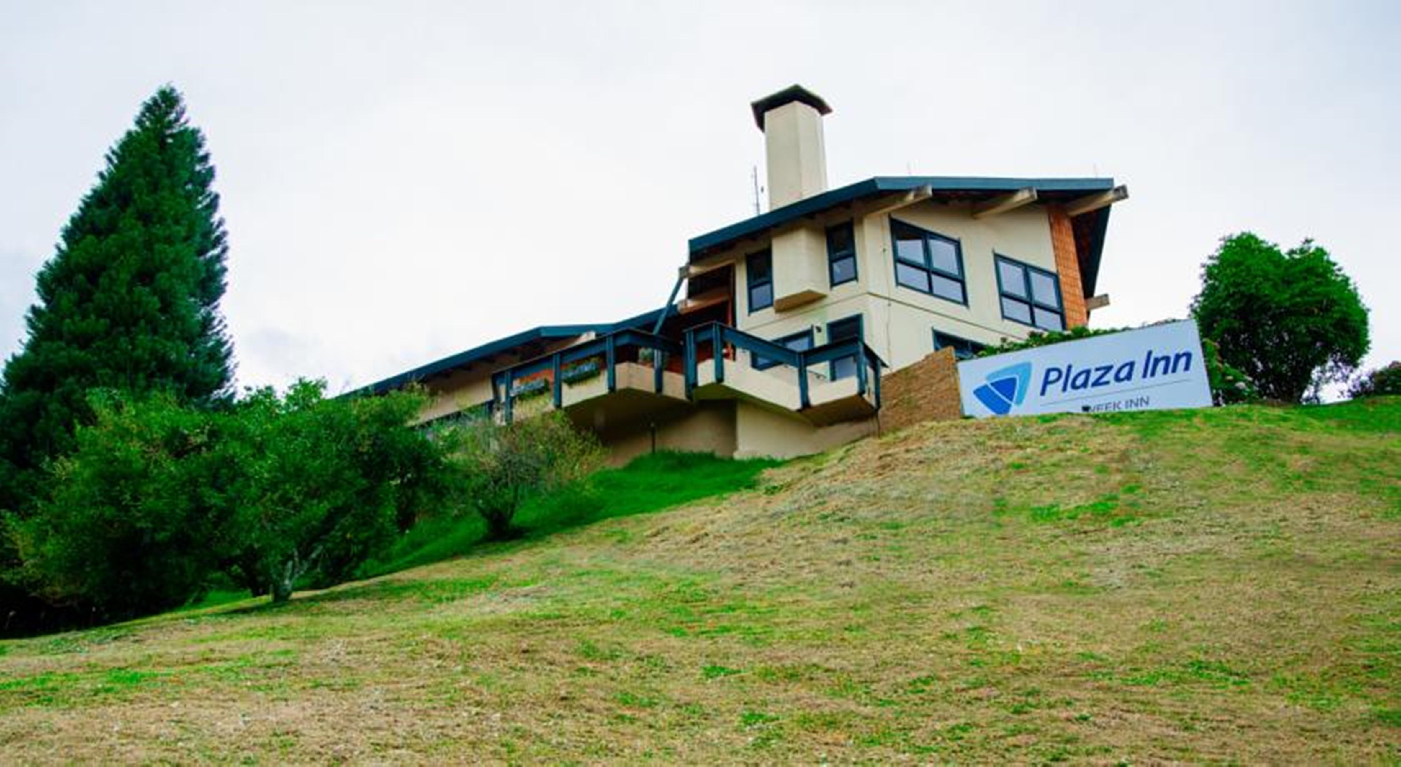 Plaza Inn Week Inn Campos do Jordao Luaran gambar