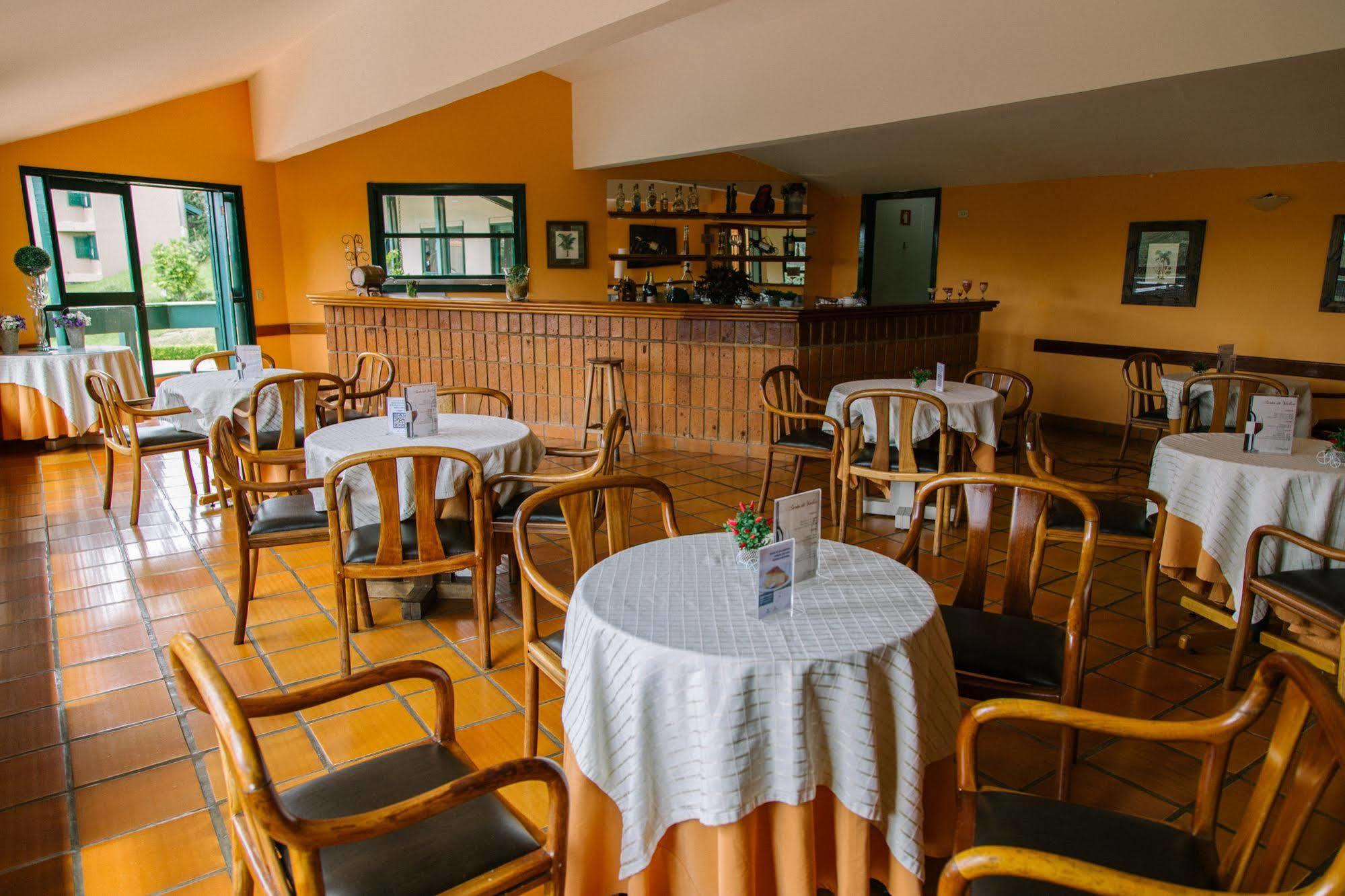 Plaza Inn Week Inn Campos do Jordao Luaran gambar