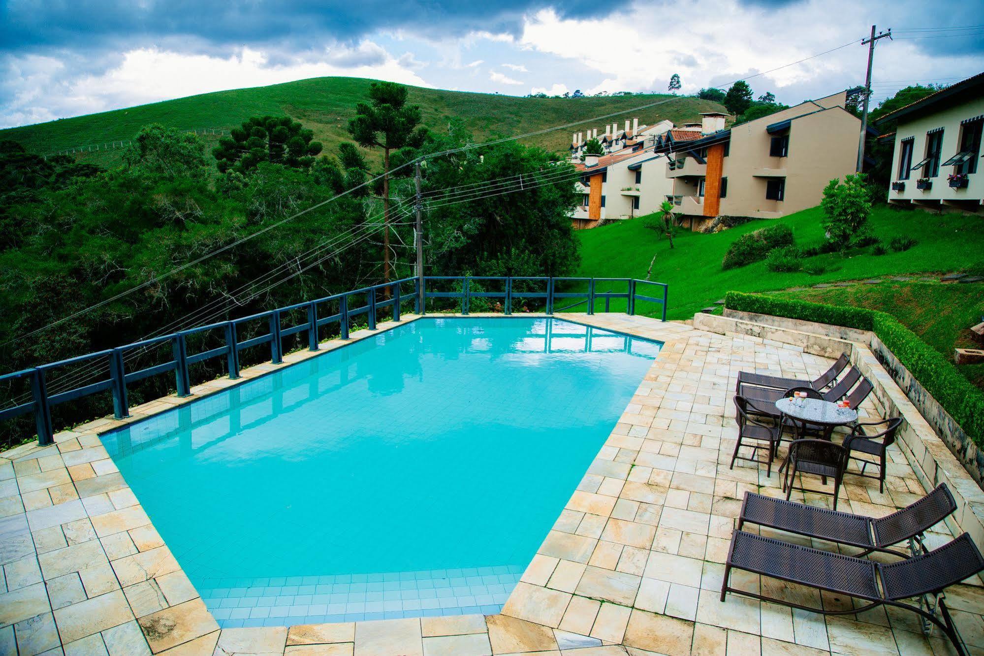 Plaza Inn Week Inn Campos do Jordao Luaran gambar